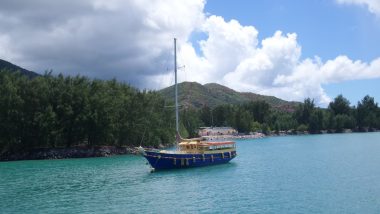 Passeio de barco pelas ilhas