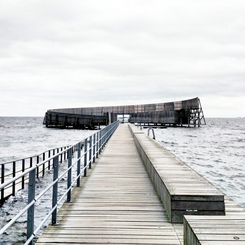 Píer Kastrup Sobad, em Copenhagen, Dinamarca.