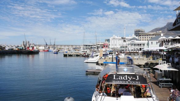 Marina do V&A Waterfront, parque em Cape Town, África do Sul.