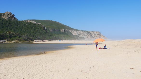 Praia em Nature's Valley, na Garden Route, África do Sul.