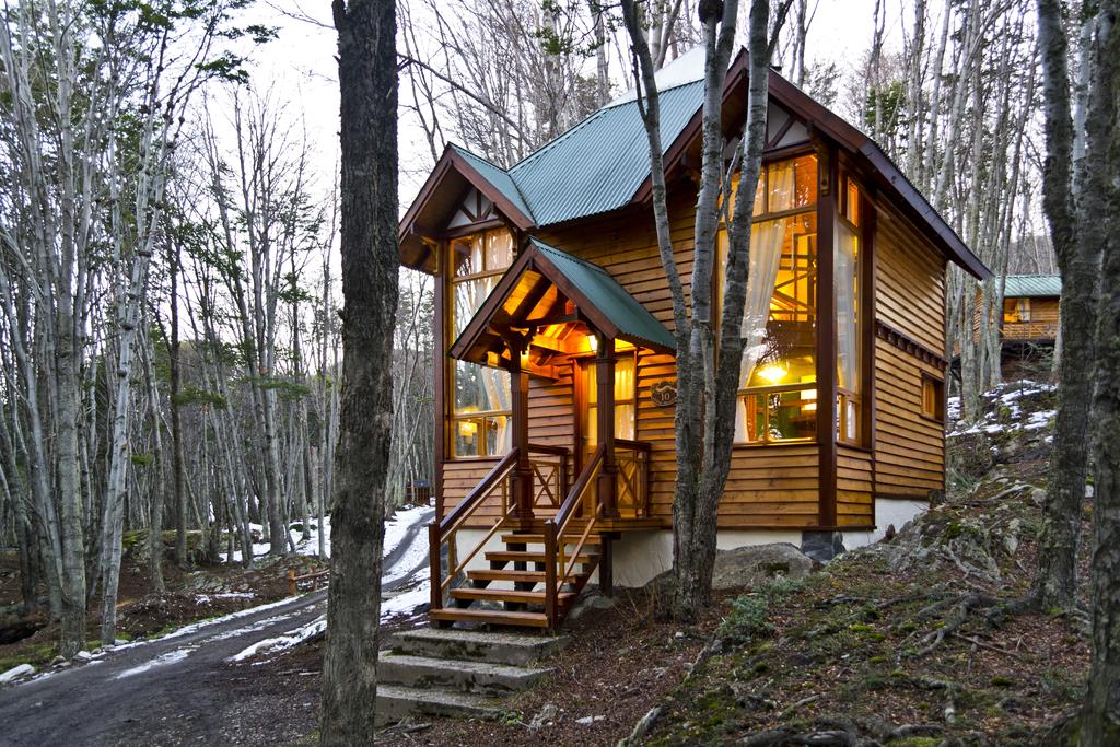 Clique na foto e saiba mais sobreo Aldea Nevada Cabanas, hotel em Ushuaia, Argentina. 