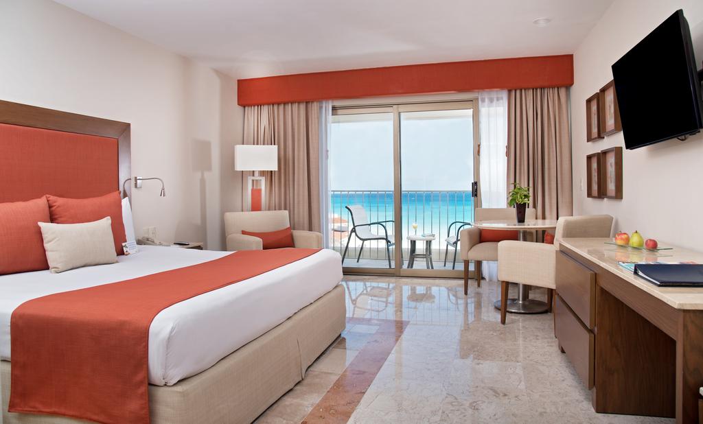 Clique na foto e saiba mais sobre o Grand Park Royal Resort All Inclusive, em Cancun, no México.