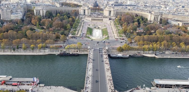Paris vista do segundo andar da Torre Eiffel.
