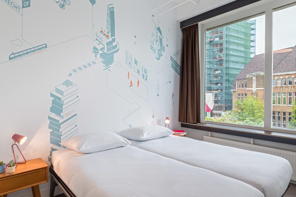 Clique na foto e saiba mais sobre o Stayokay Hostel, opção de hospedagem em Amsterdam. 