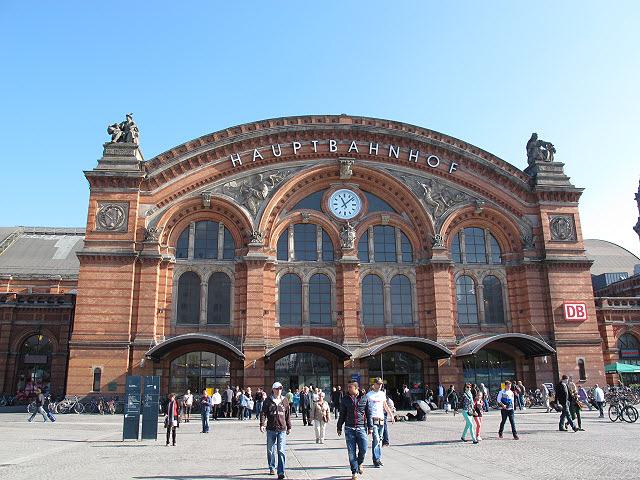 Hauptbanhof, as estações de trem na Alemanha