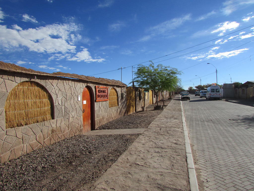 Clique na foto e faça sua reserva no Hostal Desert, no Deserto de San Pedro de Atacama, no Chile. 